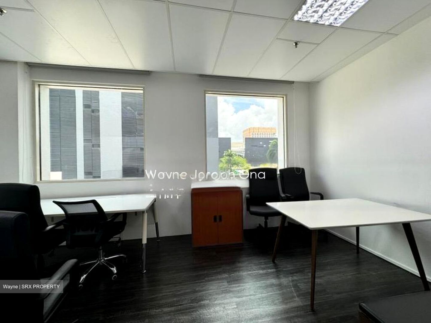 Burlington Square (D7), Office #471626061